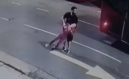 imagen-de-video-que-muestra-a-facundo-moyano-WUVXYAZQXVFOTAYDWZH5F5E66A