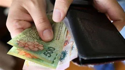 peso-argentino-billetera