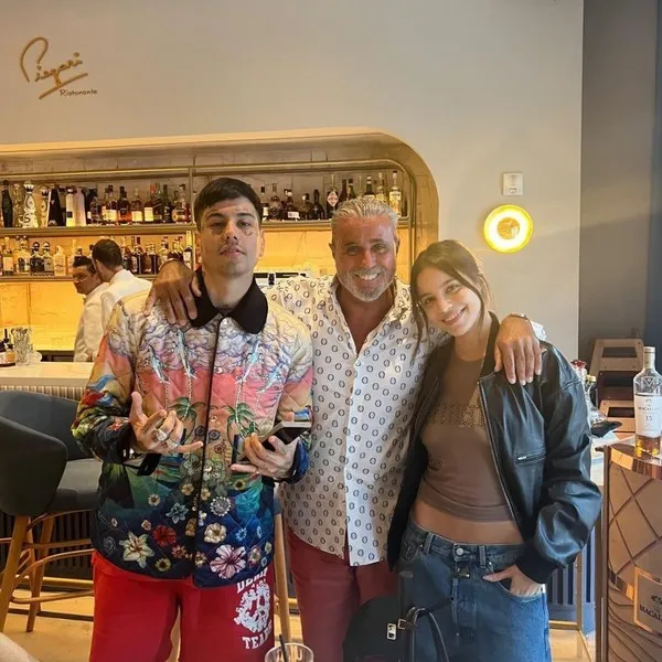 Pt8phnA3J_600x600__1