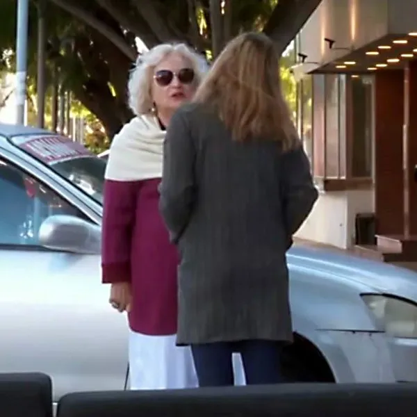 CYI2DiDQY_600x600__1