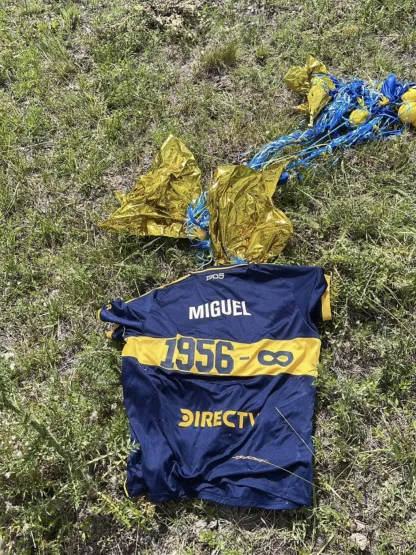 la-camiseta-de-boca-en-homenaje-a-miguel-angel-russo_416x555