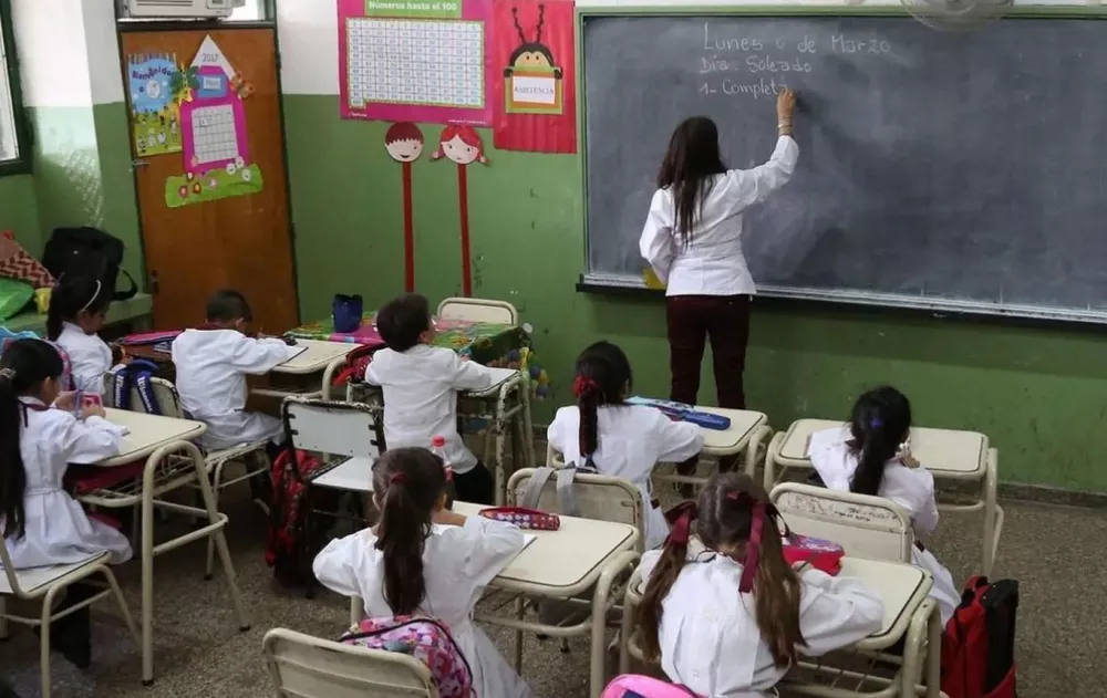 15003-vuelta-a-clases-sin-recreos-menos-alumnos-por-aula-y-mayor-distanciamiento-socia
