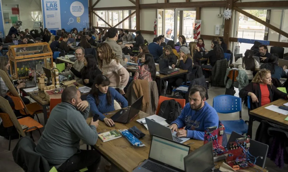 4fc949f299b0a5f66a74a4f0b19eb3e6_XL