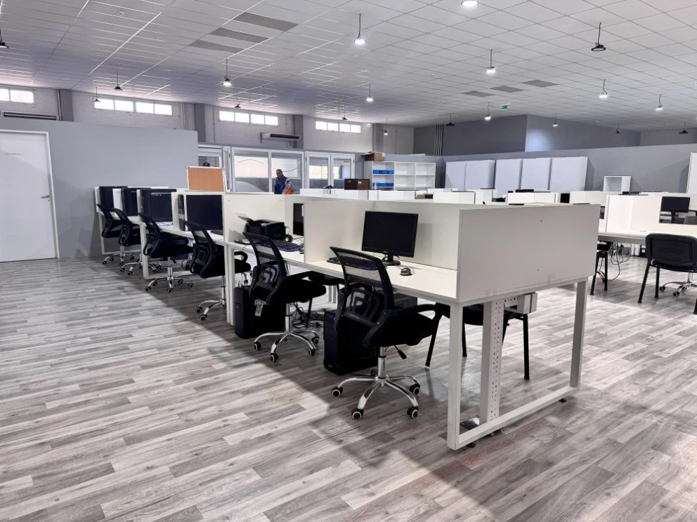 a57fca9a700cfc376c01b21695e5d97f_XL