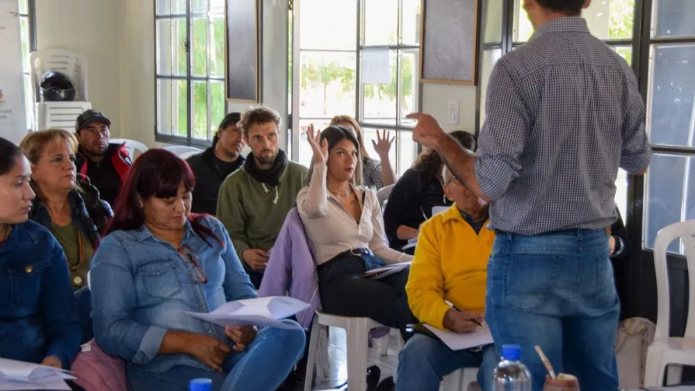 797596a65db633b46bdeacf839b5df42_XL