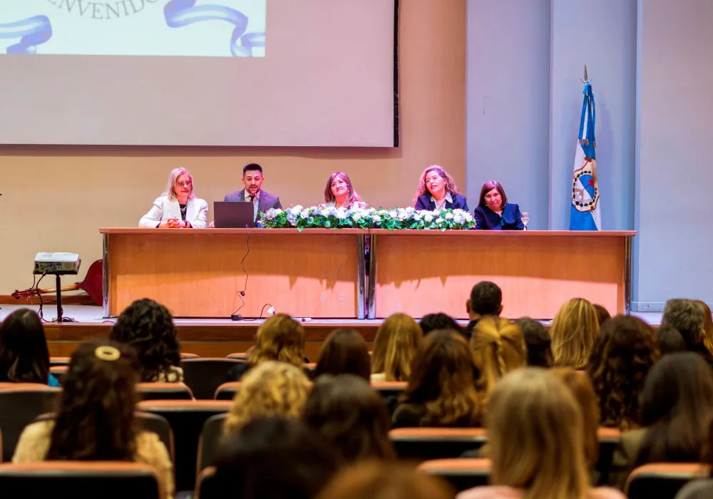 42dda36cfd315856b7b212cb5c4346ff_XL