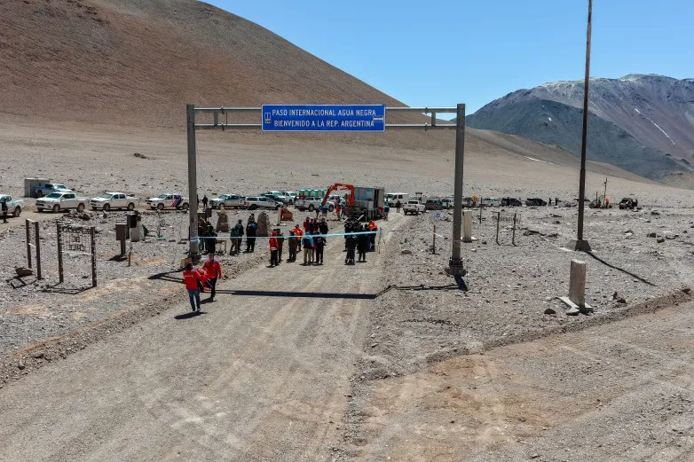 3c0f8287137e6cda059e8de49c21fe62_L