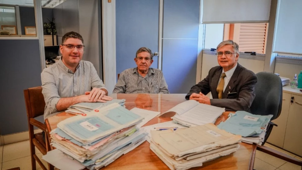 3c4bdfad967388e20a9046ffdb041f25_XL