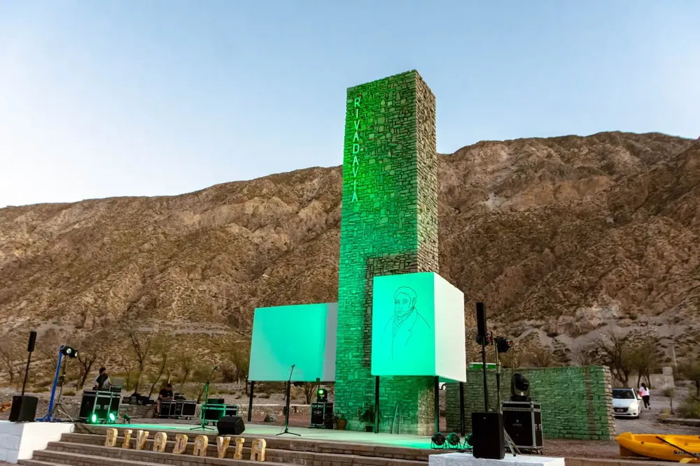 WhatsApp Image 2024-12-23 at 08.32.32 (1)