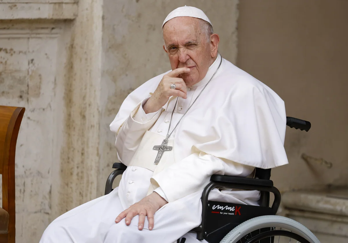 silla-ruedas-francisco-RLTstb72o31xnBfcNau0smM-1200x840@diario_abc