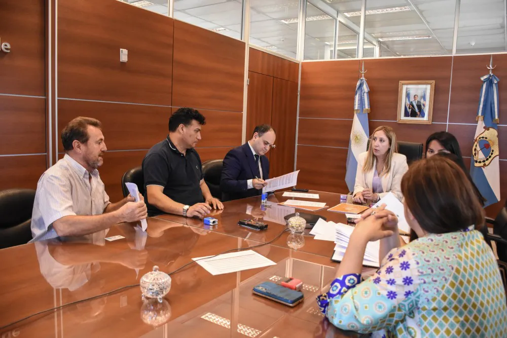 b15dbbb0bec4fb285c18eff5f9365978_XL