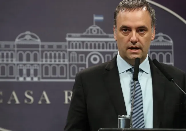 manuel-adorni-18-03jpeg