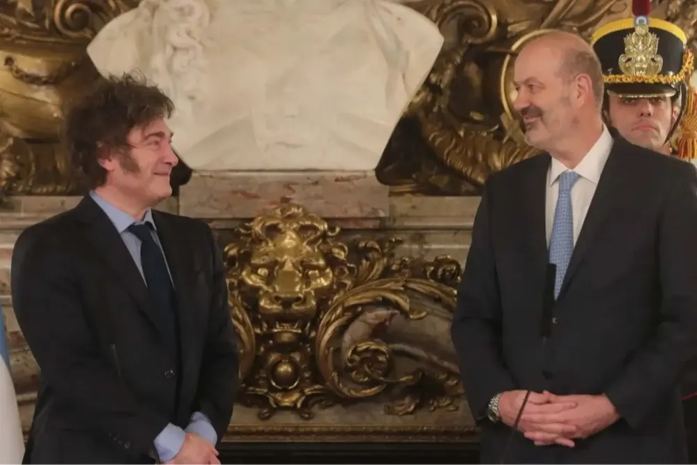 milei-y-federico-sturzeneggerjpeg-1765392900179_1600_1067