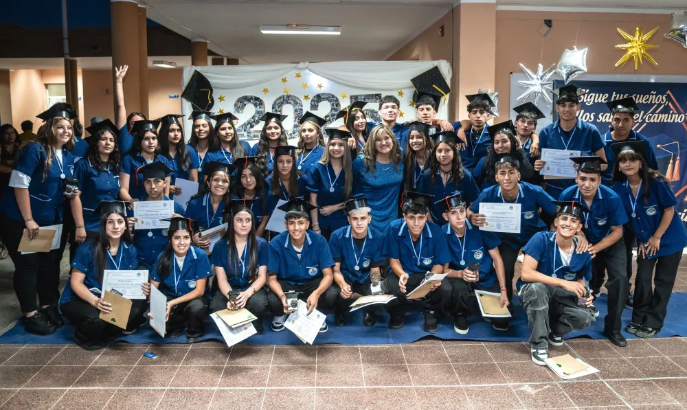 b16640e14958915b350559e46c869bed_XL