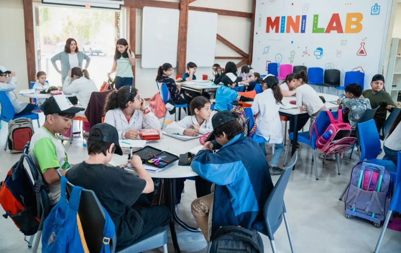 ade7edcab0a3a9efdf0b024081e2e3d9_L