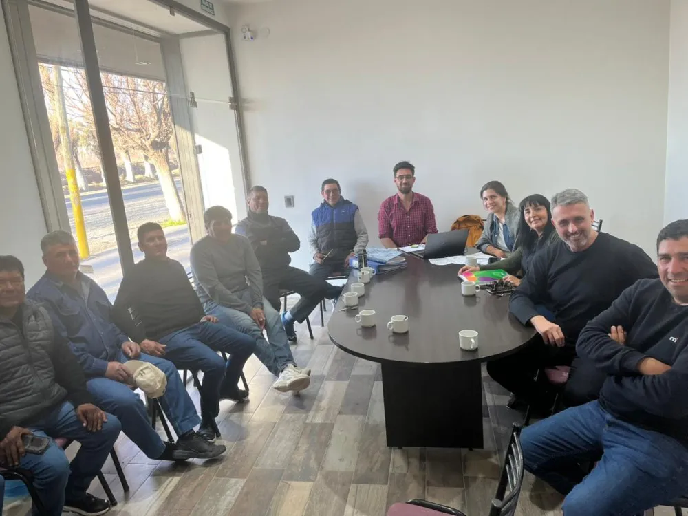 3217bfd5b74e959fbb2b7506696f1de3_XL