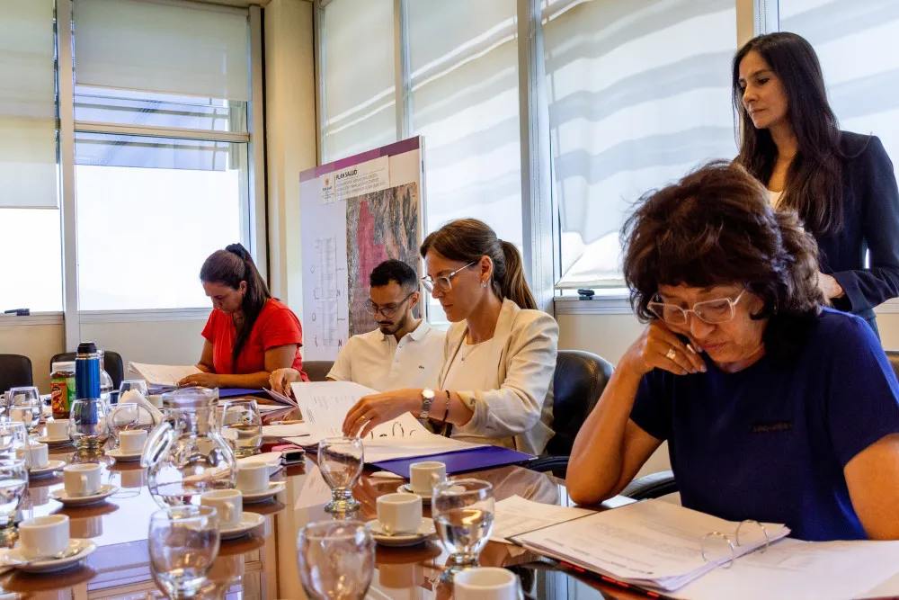 2415b680749fd0210cdf35cc977800c6_XL