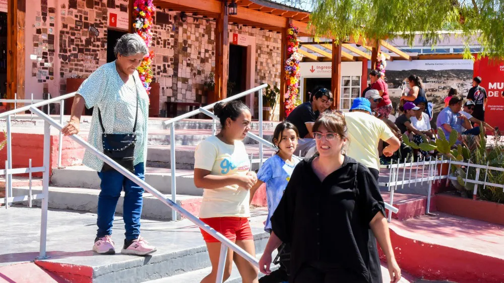 073519170723d165aa3bd8baa23ee918_XL