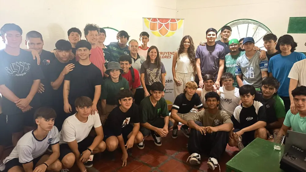 7ac528adaf554814ecb9d6943dd46251_XL