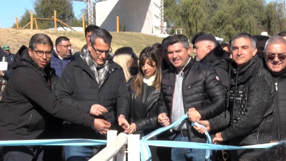 9394f0c73d65c62d14c3f16174b4832f_XL