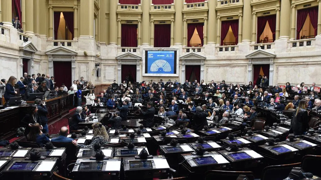 sesion-en-diputados-foto-camara-de-diputados-B2PU5JLW7RGXLDF5KJOVHYREKM