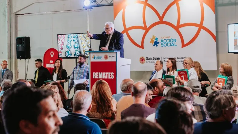 36174c51546bf68f188cf2cb51c6e427_L