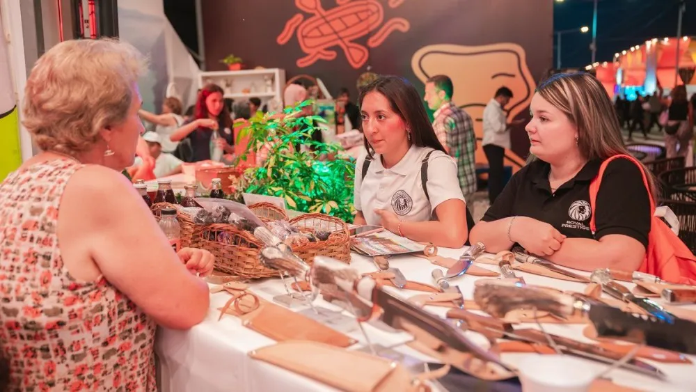 7540afa3772952cc04ce636f1aecc8b4_XL