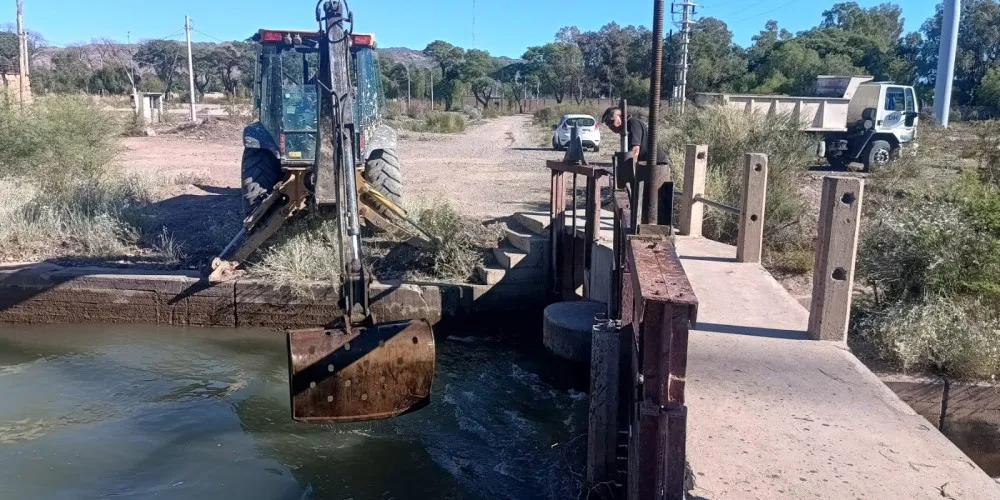 e7d1e0d5f85668798815305c27c20c60_XL