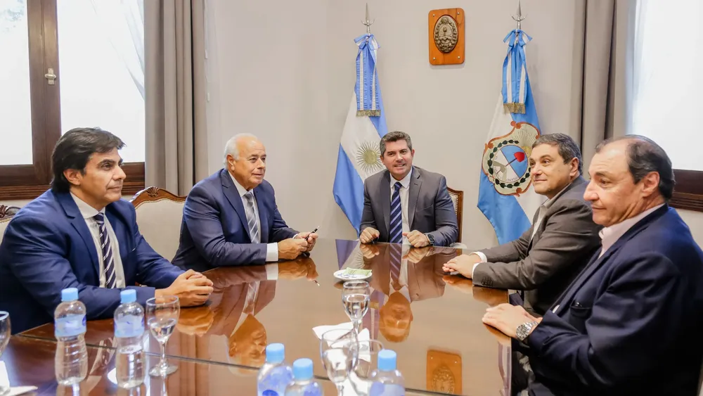 WhatsApp Image 2025-02-24 at 19.01.34