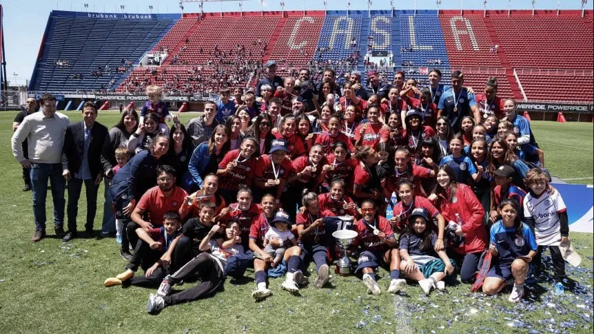 san-lorenzo-santitas-campeonas_862x485