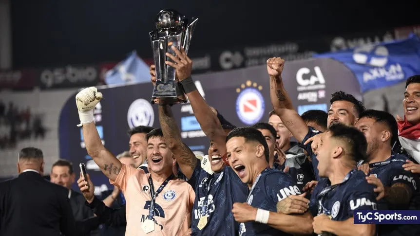 independiente-rivadavia-campeon-copa-argentina-2025_862x485_wmk