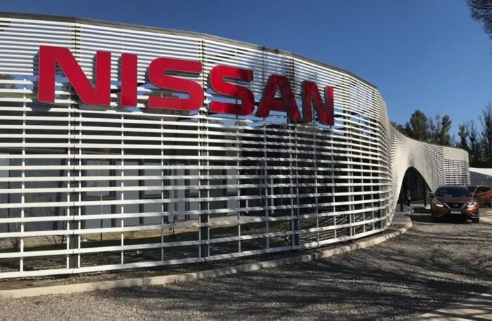 nissan1jpeg