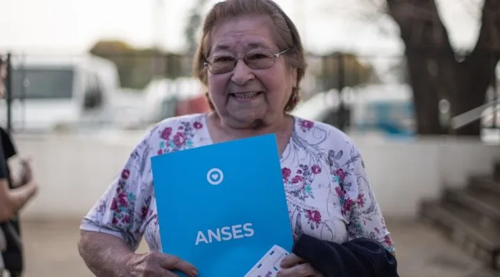 jubilados_anses_beneficios.jpg_437727947