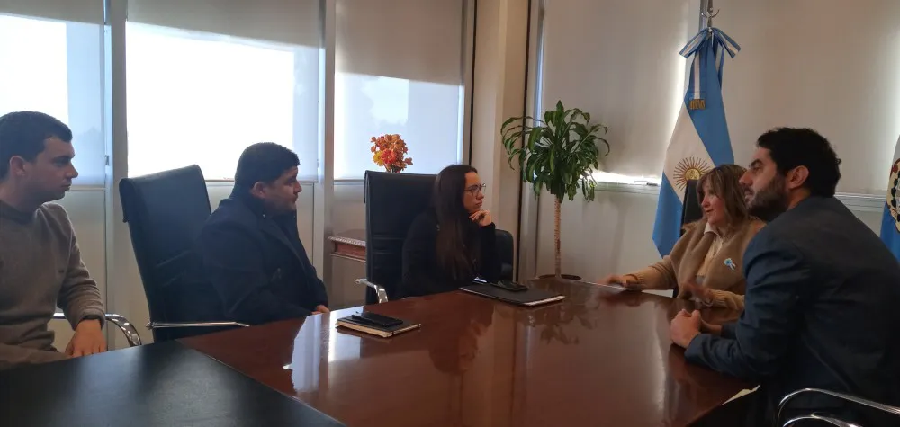 4c1bb6f8b48c0f55d2193c442c9affbf_XL