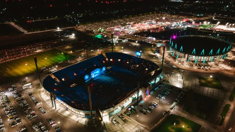 94dc0a7f1ffd3b6e02186c3d9900c308_L