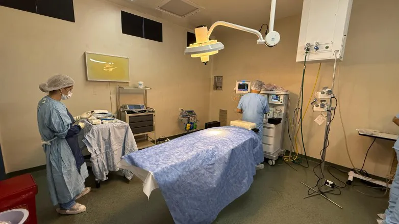 ffad16cf5ff6b90ed3c77716e3d3f958_L