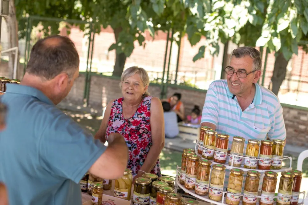 eacf7ea6434cdca0a7c37b00a1e45c98_XL