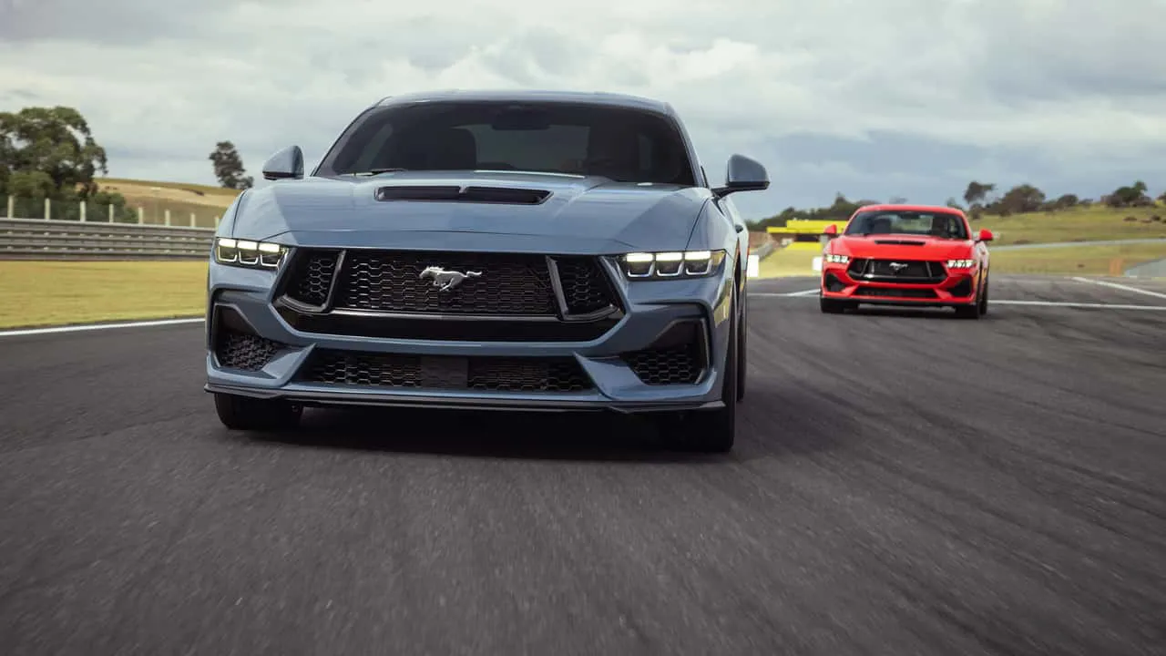 mustang-gt-performance_pista-12