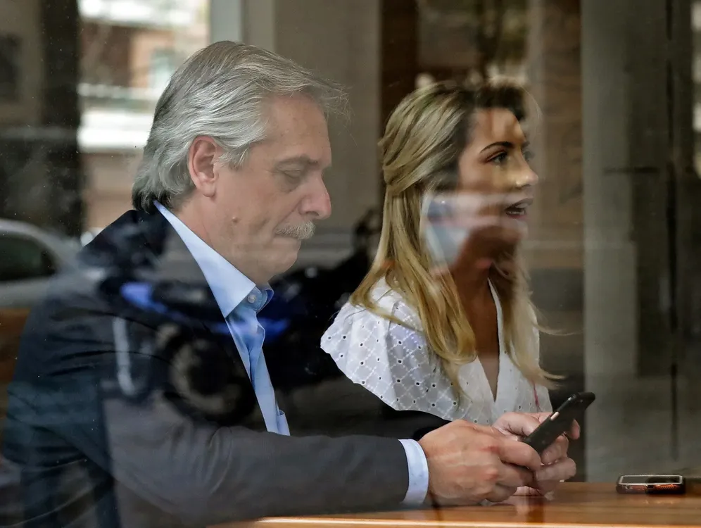 multimedia.normal.a33c69282f8e44e5.RmVybmFuZGV6LTFfbm9ybWFsLndlYnA=