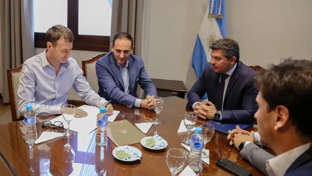 WhatsApp Image 2025-05-07 at 09.35.33