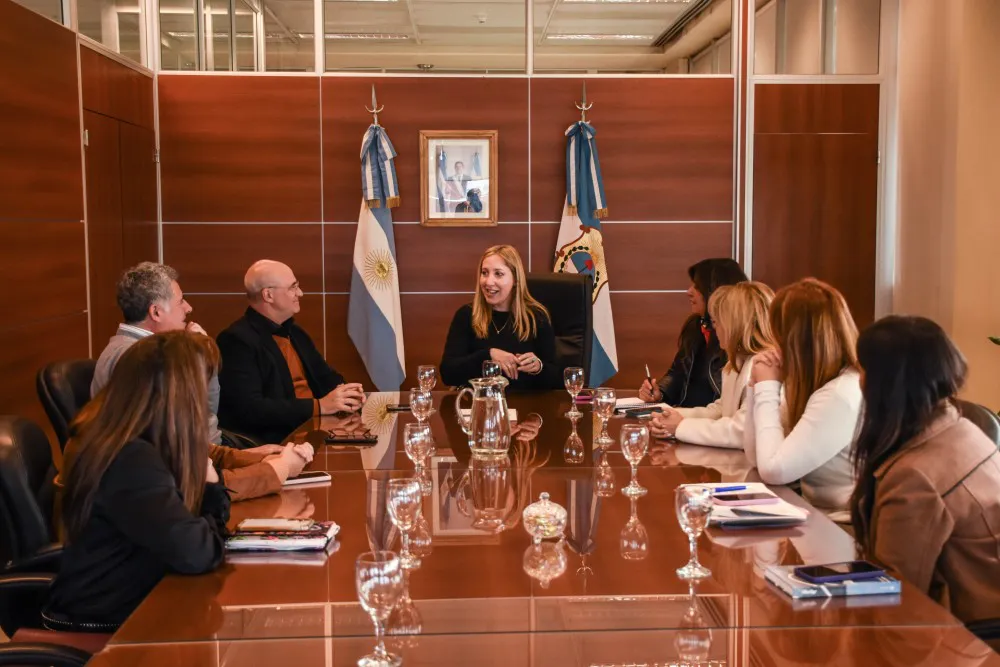 4d2cc96d9b5c166cb25e4d83503eef19_XL