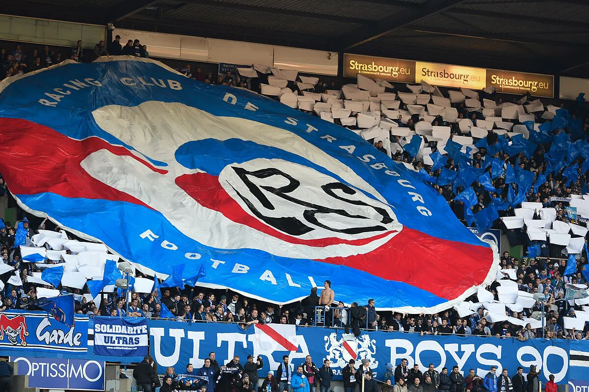 Racing_Club_de_Strasbourg_contre_Racing_Lens_décembre_2016_