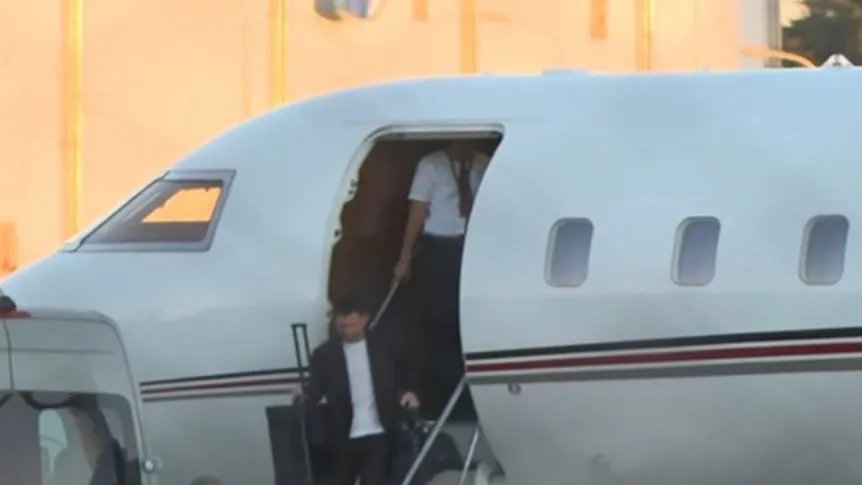 messi-aterrizo-en-ezeiza_862x485