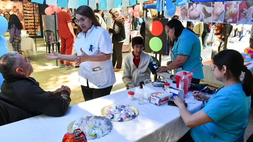 1cb015a10069295b97e73cedb8cd1a46_XL