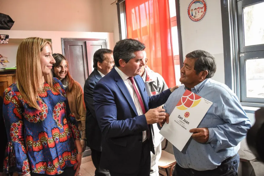 35a82bc1c6a6a77de151545caa3110aa_XL