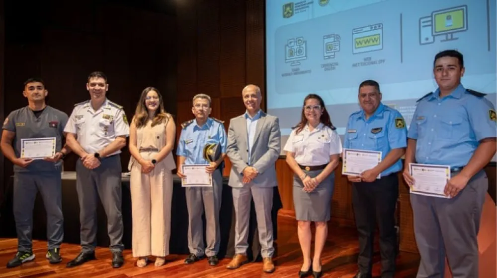 90e421283d7c9b2624ca14ece99fcde6_XL