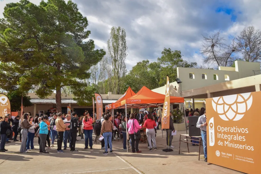 38e6766ff1ba346d353ede8fac2b1944_XL