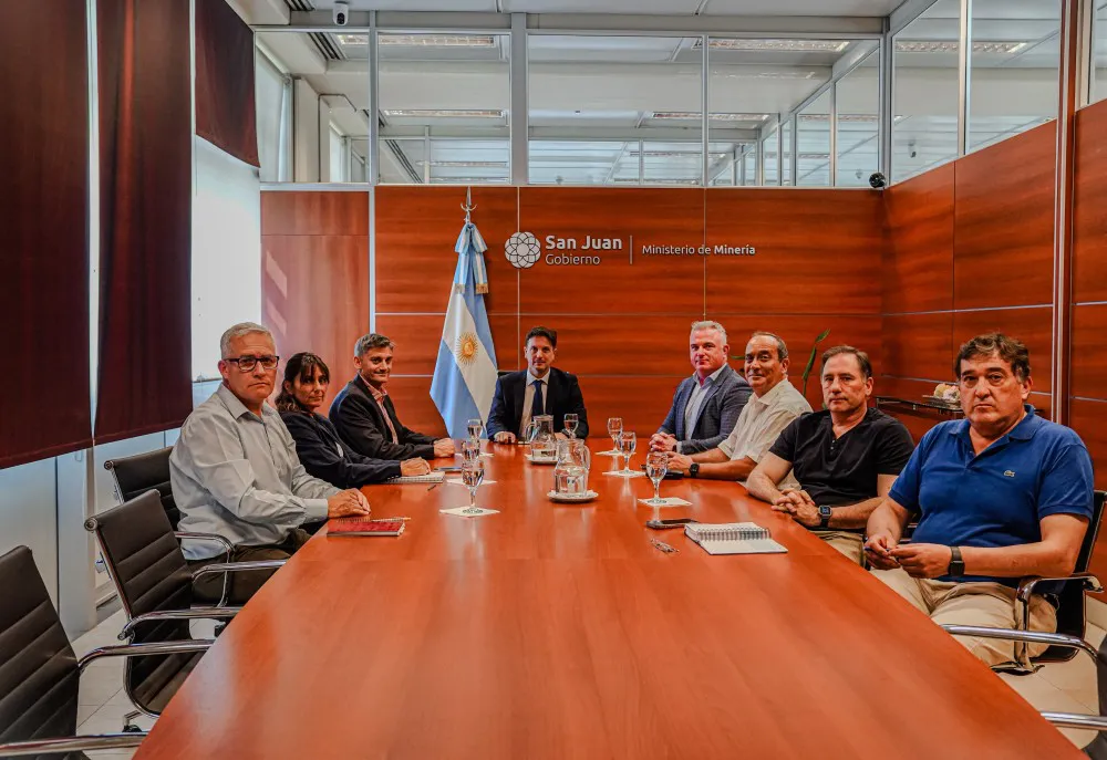 1bef1266963d42f5ccd00dcf0be5b9a9_XL