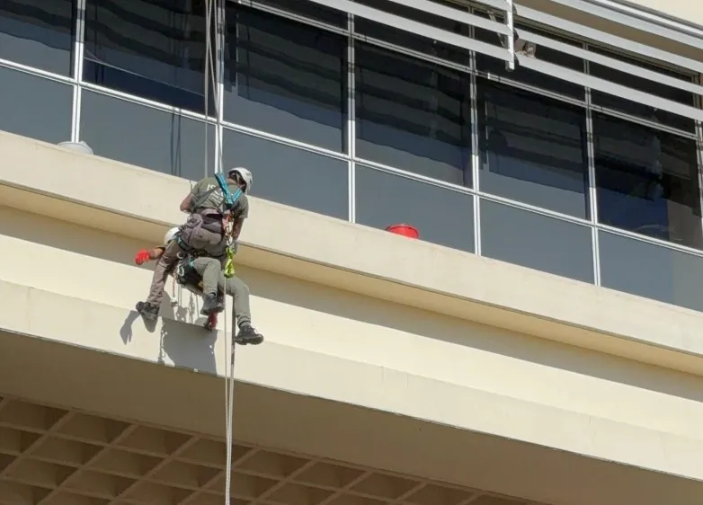 db5c74c3607dab67ad606392b7d6375c_L