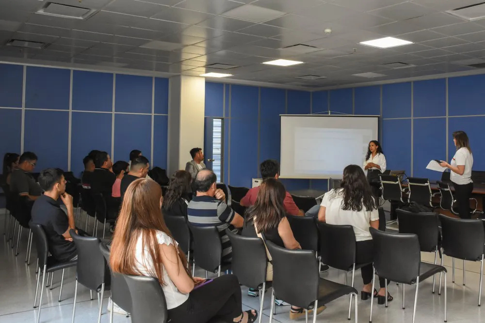 5c2d8e68513a090193ee0af6703cfa92_XL